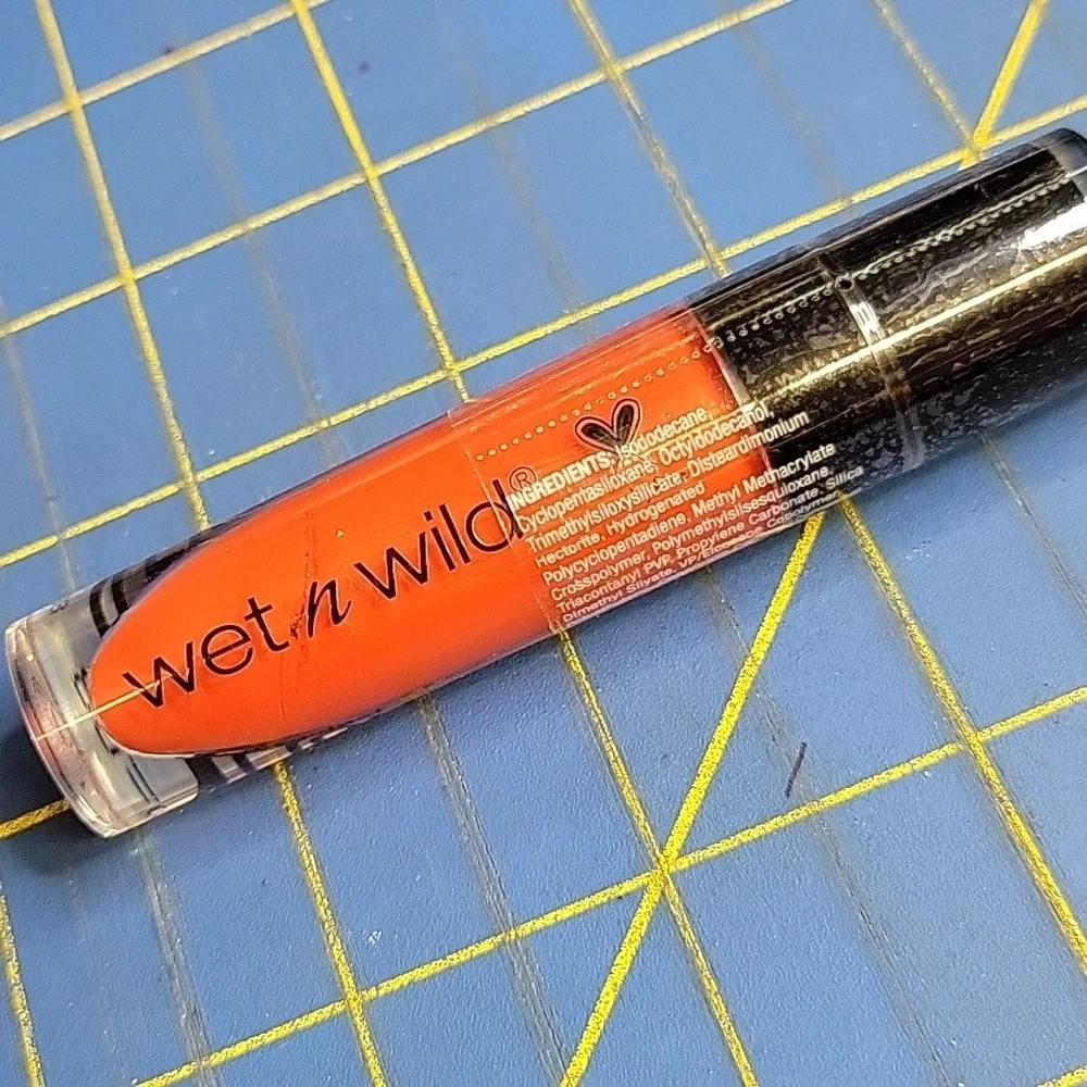 Wet n Wild Megalast Liquid Catsuit Matte Lipstick - Flame of the Game 929B New